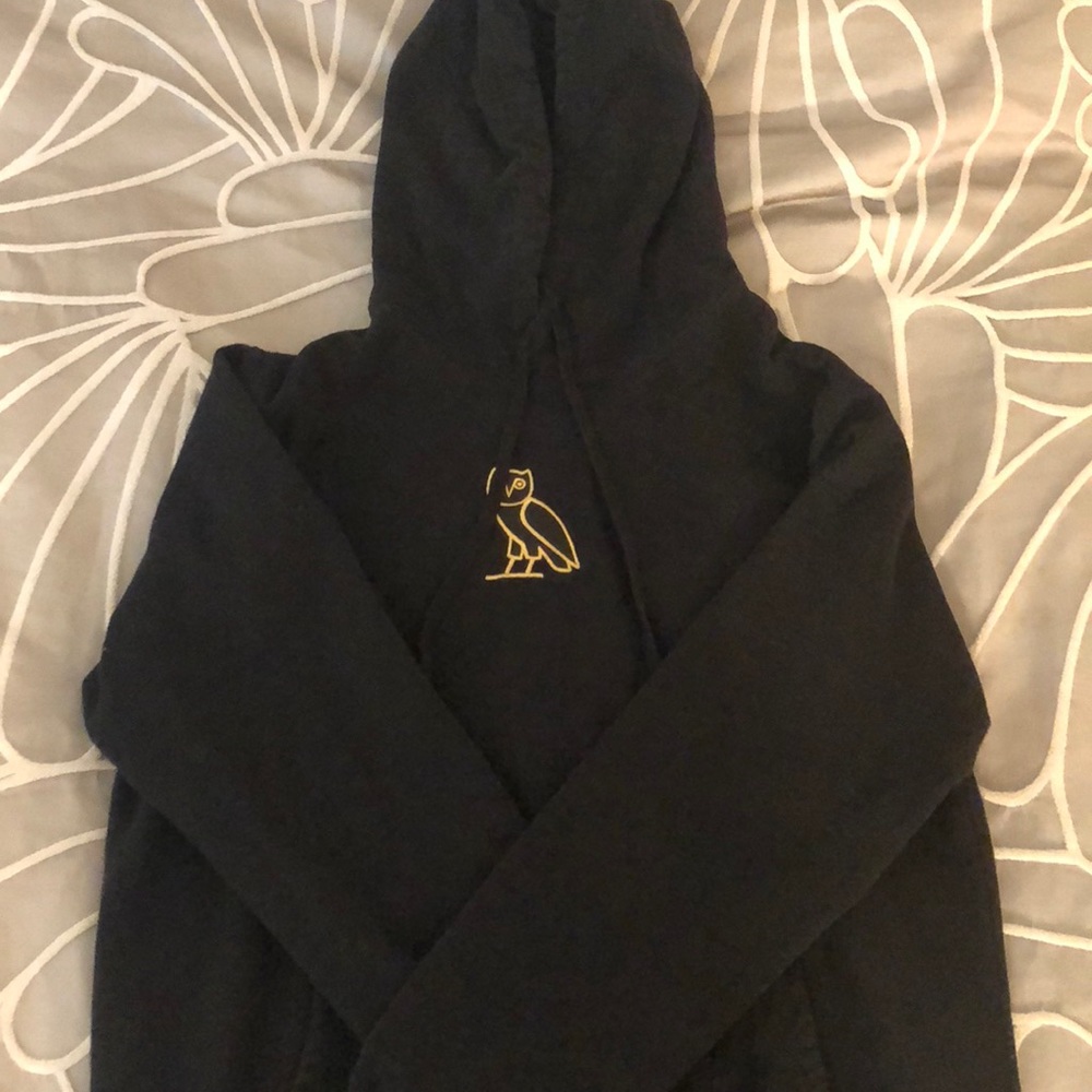 Authentic October’s Very Own owl black sweatshirt